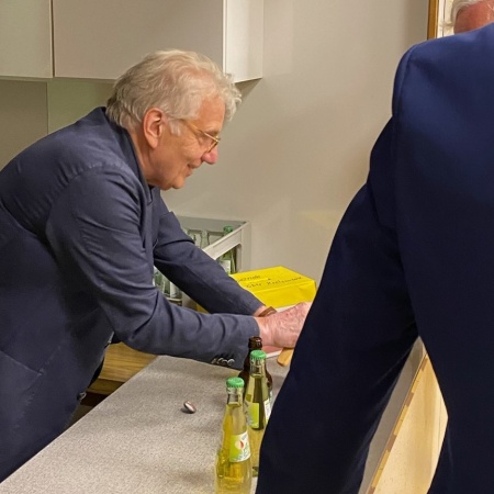 Größeres Bild ansehen